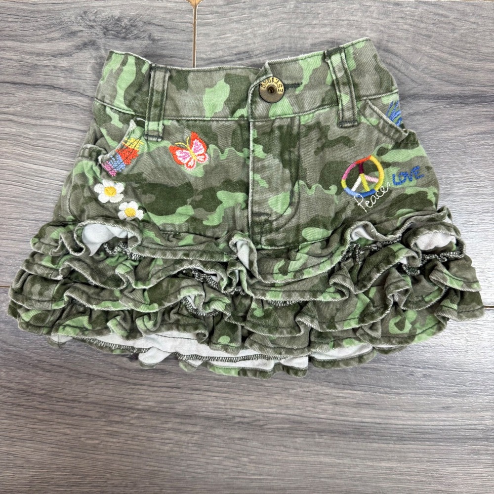 The Children's Place Baby Girls Y2K Camo Ruffle Skort Peace Love Butterfly 6-9 M